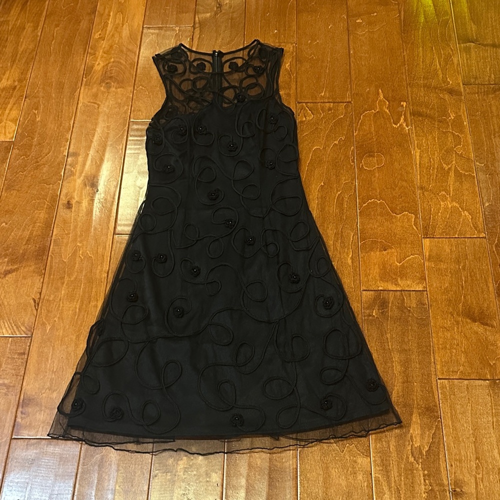 Elegant Black Swirl Midi Dress